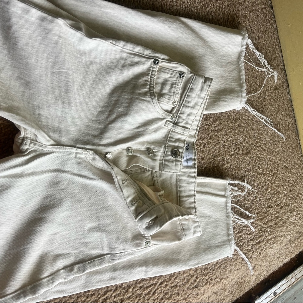 Zara Cream Textured Jeans